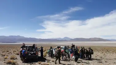 Venezolanos son rescatados en Chile en desierto fronterizo con Bolivia Venezolanos son rescatados en Chile en desierto fronterizo con Bolivia