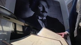 Subastan a precio récord un manuscrito de Einstein sobre la Teoría de la Relatividad
