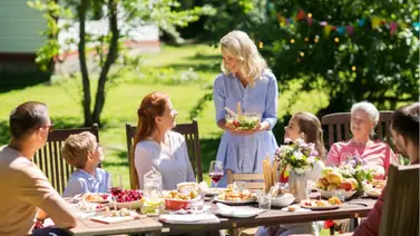 ¿Conoces los beneficios de comer en familia? ¿Conoces los beneficios de comer en familia?
