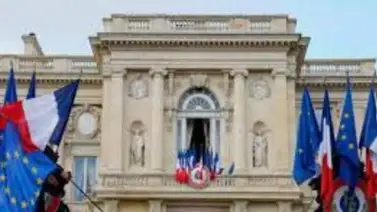Francia pide a Cuba que restituya credenciales a periodistas de EFE Francia pide a Cuba que restituya credenciales a periodistas de EFE