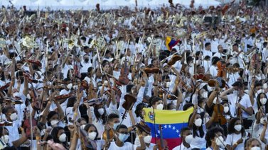 Así fue el concierto del Sistema Nacional de Orquestas para el Guinness (Fotos+Video)