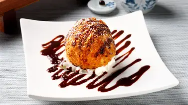 Helado frito crujiente de vainilla Helado frito crujiente de vainilla