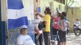 Cierran los centros de votación en Nicaragua con baja asistencia a las urnas