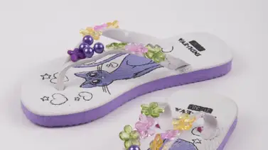 Aprende a decorar las sandalias playeras Aprende a decorar las sandalias playeras