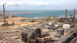 PDVSA detiene unidades de producción de gasolina tras incendio