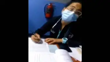 Denuncian a doctora por no atender a bebé de 11 meses con fiebre a 40°en Barquisimeto (+Video) Denuncian a doctora por no atender a bebé de 11 meses con fiebre a 40°en Barquisimeto (+Video)