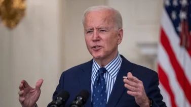 Biden anima a padres a aparcar el escepticismo y vacunar a sus hijos