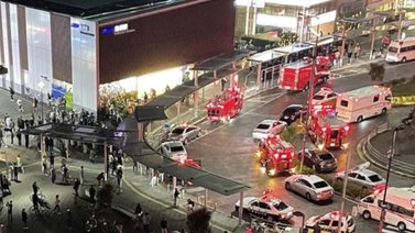 Un hombre disfrazado de Joker hiere a varios pasajeros en el metro de Tokio (+Video)