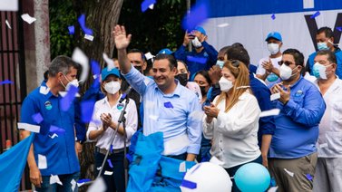 Darwin González inicia campaña electoral en Baruta