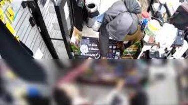 Reducen a golpes a un hombre que intentaba robar una tienda en EEUU (+Video)