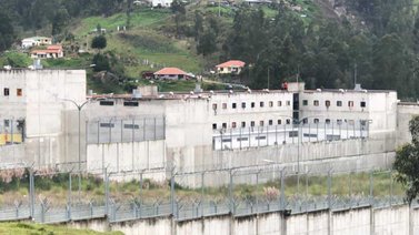 Investigan posible suicidio de 7 reos en cárcel de Ecuador
