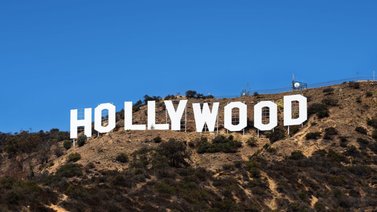 Actor Alec Baldwin mata accidentalmente a mujer durante rodaje de película