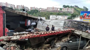 Colapsa techo del restaurante La Casa del Cochino Frito (+Video)