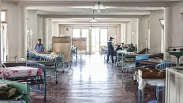 Pacientes compran insumos médicos para ser atendidos en hospitales Pacientes compran insumos médicos para ser atendidos en hospitales