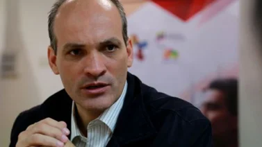 Gobierno entrega propuesta de presupuesto al Parlamento