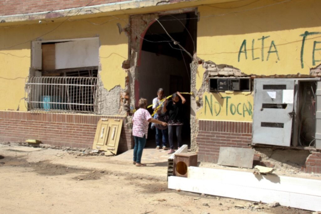 Explosión en Artigas deja 8 apartamento destruidos y 17 familias desplazadas (+Fotos)