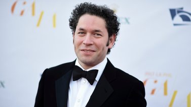 Dudamel y la Filarmónica de Los Ángeles "vuelven a casa" tras un año y medio