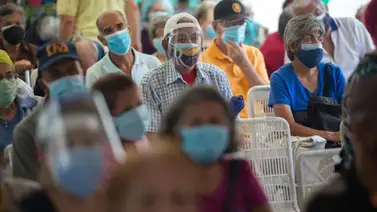 Acceso a espacios públicos y restaurantes será restringido solo a personas vacunadas Acceso a espacios públicos y restaurantes será restringido solo a personas vacunadas