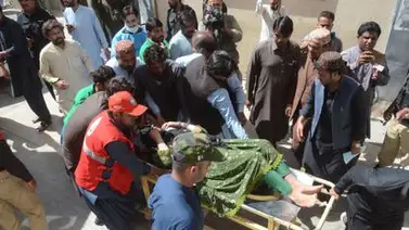 Al menos 20 muertos y varios heridos en un terremoto en Pakistán Al menos 20 muertos y varios heridos en un terremoto en Pakistán