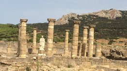 Las ruinas españolas de Baelo Claudia es el escenario del rodaje de la serie "The Crown"