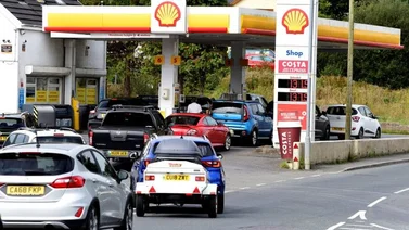 Reino Unido desplegará al Ejército para distribuir gasolina en el país