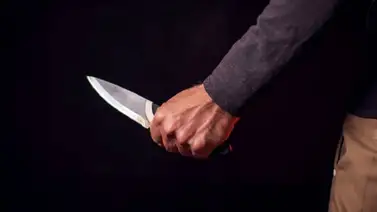 Mujer recibe varias puñaladas tras discusión por un mensaje de texto Mujer recibe varias puñaladas tras discusión por un mensaje de texto