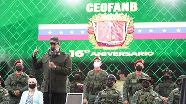 Maduro denuncia plan terrorista organizado desde Colombia