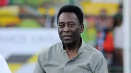 Pelé recibe el alta tras un mes hospitalizado por un tumor en el colon