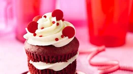 Ponquecitos de red velvet con crema de mantequilla
