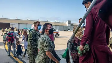 Una soldado de EEUU fue agredida por refugiados afganos Una soldado de EEUU fue agredida por refugiados afganos