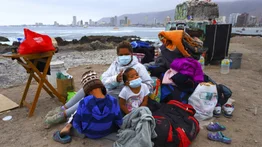 Ejecutivo repudia "xenofobia y agresiones" contra migrantes venezolanos en Chile