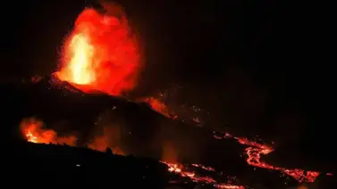 La lava del volcán de La Palma acelera su velocidad La lava del volcán de La Palma acelera su velocidad
