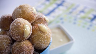 Bombas rellenas de crema pastelera