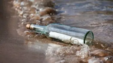 Aparece en Hawái mensaje en una botella lanzado en Japón hace 37 años Aparece en Hawái mensaje en una botella lanzado en Japón hace 37 años
