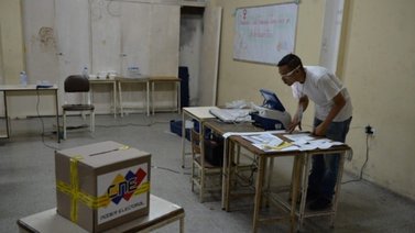 Por la “dignidad absoluta”, la oposición perderá espacios en las elecciones conjuntas