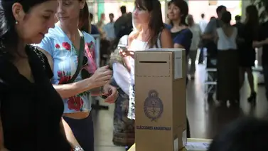 Argentina celebró primarias en pandemia con total normalidad Argentina celebró primarias en pandemia con total normalidad
