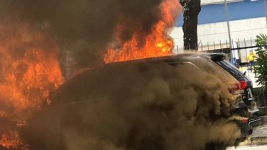 Reportan incendio de una camioneta en Naguanagua