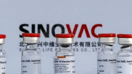 Brasil suspende distribución de 12 millones de vacunas Sinovac