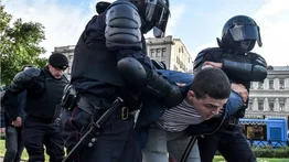 Protestan en Rusia por medidas contra medios independientes