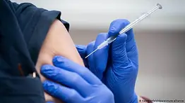 Nueva Zelanda reporta la primera muerte vinculada con la vacuna de Pfizer