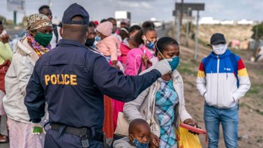 Detectan en Sudáfrica una nueva variante de COVID-19