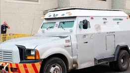 Camión blindado es interceptado en zona de Caracas por varios sujetos