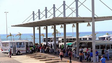 Desinfectan el Terminal Terrestre de La Guaira