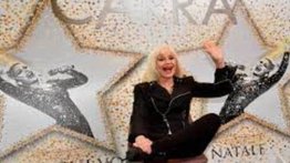 Uruguay celebra la nostalgia a puro Raffaella Carrá