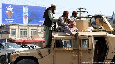 Talibanes advierten no extender plazo de evacuación en Afganistán