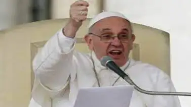 El papa pide sacar a la misa de la "marginalidad" en la que está cayendo El papa pide sacar a la misa de la "marginalidad" en la que está cayendo