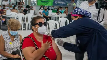 Colombia aplicará dosis de refuerzo contra COVID-19 a personas con inmunodeficiencia Colombia aplicará dosis de refuerzo contra COVID-19 a personas con inmunodeficiencia