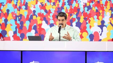 Maduro celebra "como un logro" comienzo de negociaciones con Guaidó