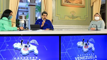 Presidente otorgará créditos en divisas a productores
