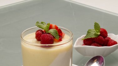 Pannacotta de mango y crema de leche